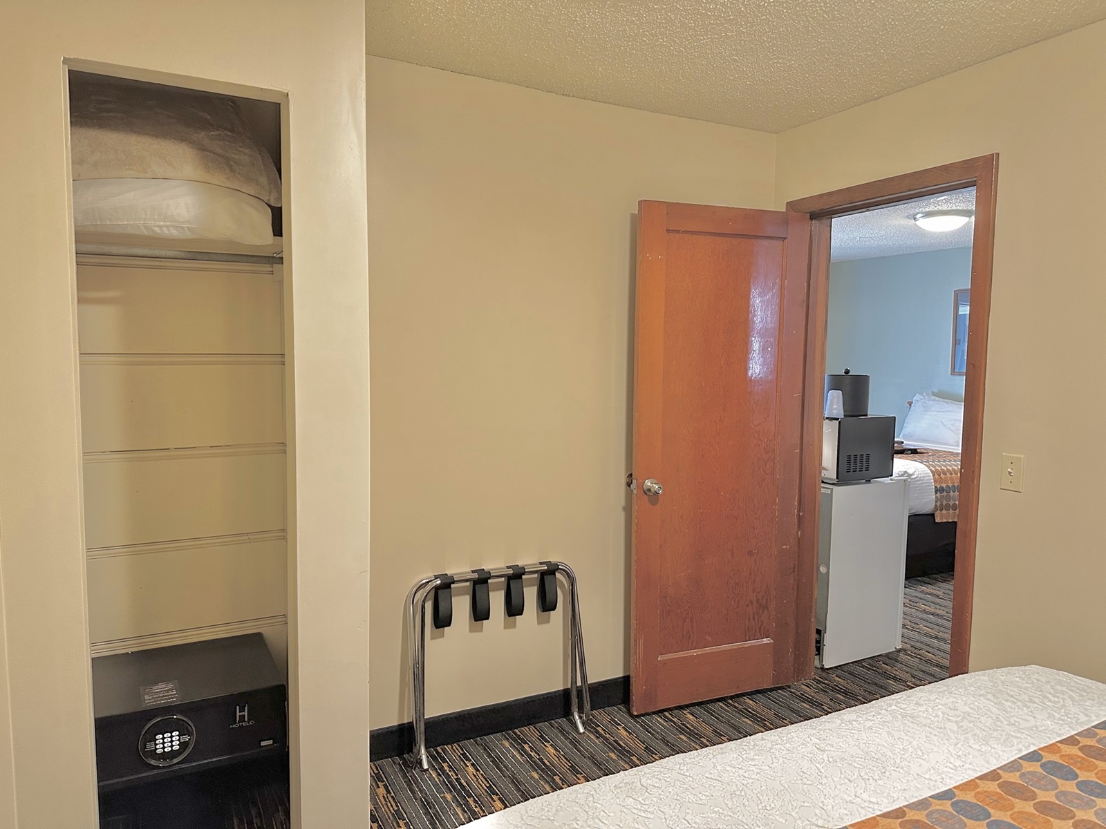 Discover the Best Places to Stay in Springfield with Courtesy Inn Eugene