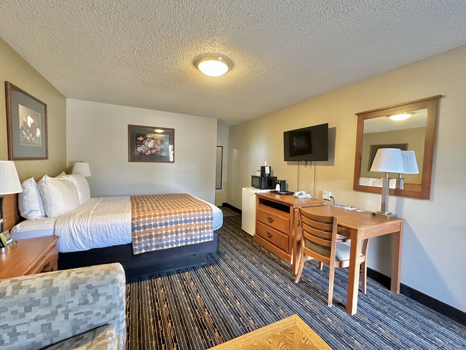 Your Home Away from Home: Guest Room Options in Eugene